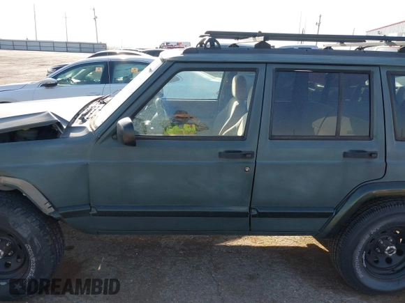 1997 Jeep Cherokee Country with VIN 1J4FT78S1VL522295, listed as a IAAI auction lot 42481630 with 340,239 mi miles and . Bid and sale history available at DreamBid. Image 15.