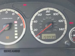 2003 Honda CR-V LX z VIN JHLRD68453C012883, wystawiony jako IAAI lot #42441031 z przebiegiem 159 939 mil mil oraz . Historia ofert i sprzedaży dostępna na DreamBid. Obrazek 7.