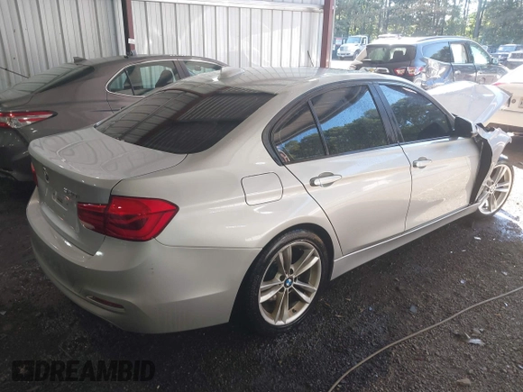 2016 BMW 3 Series 320i with VIN WBA8E1G54GNT37552, listed as a IAAI auction lot 40307022 with 150,516 mi miles and . Bid and sale history available at carsss.com. Image 4.