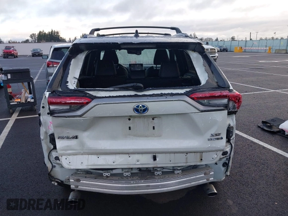 2021 Toyota RAV4 Hybrid XSE with VIN 4T3E6RFV8MU056524, listed as a IAAI auction lot 41788452 with 56,751 mi miles. Bid and sale history available at carsss.com. Image 17.