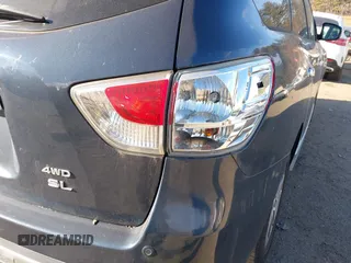 2013 Nissan Pathfinder SV with VIN 5N1AR2MM8DC642050, listed as a IAAI auction lot 41271808 with 94,548 mi miles. Bid and sale history available at carsss.com. Image 12.
