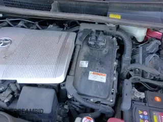 2017 Toyota Prius Two z VIN JTDKBRFU8H3557900, wystawiony jako Copart lot #87478245 z przebiegiem 81 220 mil mil oraz Szkoda całkowita • Salvage title. Historia ofert i sprzedaży dostępna na DreamBid. Obrazek 13.