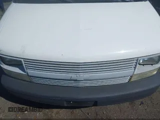 2004 Chevrolet Astro Cargo with VIN 1GCDM19X74B102658, listed as a IAAI auction lot 42007670 with 252,535 mi miles. Bid and sale history available at carsss.com. Image 6.