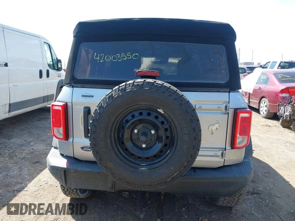 2022 Ford Bronco с VIN 1FMDE5BH3NLA79314, выставлен на аукционе IAAI как лот 42003550 с пробегом 15 303 миль миль и . История ставок и продаж доступна на DreamBid. Изображение 17.