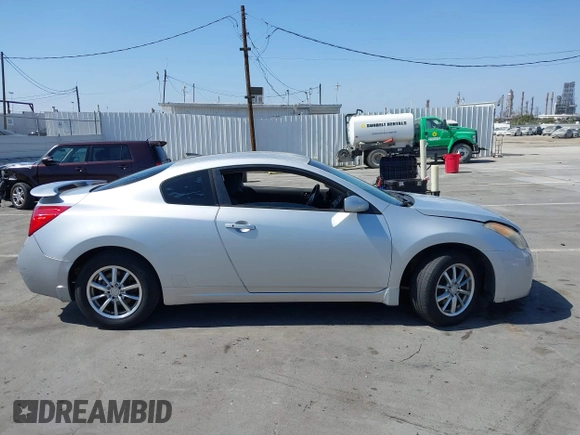 2009 Nissan Altima S z VIN 1N4AL24E59C192627, wystawiony jako IAAI lot #42359727 z przebiegiem 93 316 mil mil oraz . Historia ofert i sprzedaży dostępna na DreamBid. Obrazek 13.