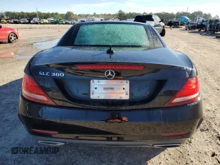 2019 Mercedes-Benz SLC 300 z VIN WDDPK3JA2KF160422, wystawiony jako Copart lot #82179423 z przebiegiem 31 052 mil mil oraz . Historia ofert i sprzedaży dostępna na DreamBid. Obrazek 6.
