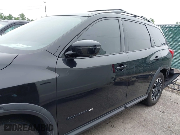 2019 Nissan Pathfinder Platinum with VIN 5N1DR2MM9KC627146, listed as a IAAI auction lot 42443000 with 100,762 mi miles and . Bid and sale history available at DreamBid. Image 14.