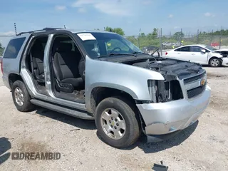 2013 Chevrolet Tahoe LS with VIN 1GNSCAE08DR153829, listed as a IAAI auction lot 42742266 with 216,821 mi miles and . Bid and sale history available at DreamBid. Image 1.