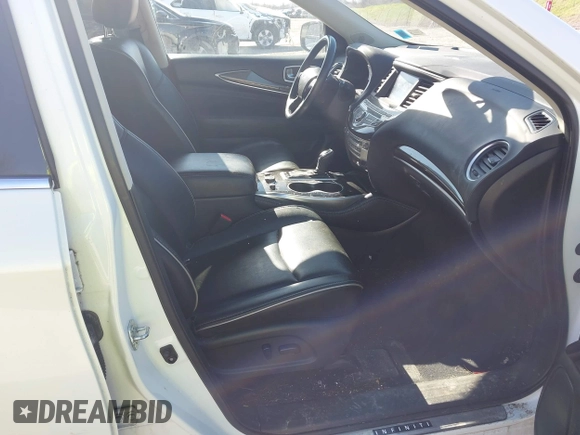 2019 Infiniti QX60 Luxe z VIN 5N1DL0MM1KC514667, wystawiony jako IAAI lot #42069954 z przebiegiem 85 975 mil mil oraz . Historia ofert i sprzedaży dostępna na DreamBid. Obrazek 5.
