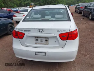 2009 Hyundai Elantra SE z VIN KMHDU46D49U595783, wystawiony jako IAAI lot #42206609 z przebiegiem 267 635 mil mil oraz . Historia ofert i sprzedaży dostępna na DreamBid. Obrazek 16.