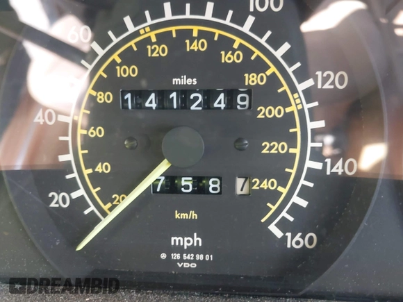 1986 Mercedes-Benz 420 Series 420SEL with VIN WDBCA35D9GA209179, listed as a IAAI auction lot 42081253 with 141,249 mi miles. Bid and sale history available at carsss.com. Image 15.
