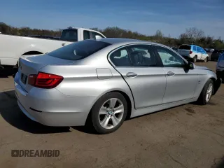 2012 BMW 5 Series 528i xDrive z VIN WBAXH5C52CDW10360, wystawiony jako Copart lot #54454025 z przebiegiem Nie podano mil oraz Szkoda całkowita • Salvage title. Historia ofert i sprzedaży dostępna na DreamBid. Obrazek 3.