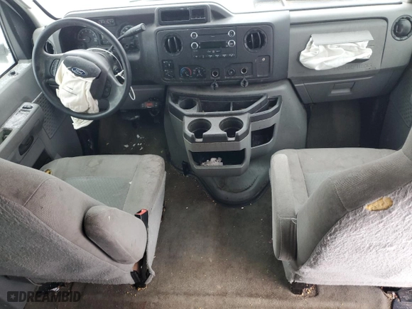 2014 Ford Econoline Wagon XL with VIN 1FBNE3BL3EDA82620, listed as a Copart auction lot 88698075 with 243,202 mi miles and Clean Title. Bid and sale history available at carsss.com. Image 8.