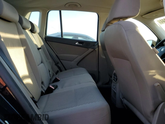 2010 Volkswagen Tiguan with VIN WVGCV7AX7AW530642, listed as a Copart auction lot 81717144 with 89,306 mi miles and Salvage Title. Bid and sale history available at DreamBid. Image 11.