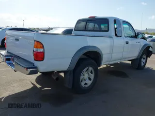 2002 Toyota Tacoma PreRunner z VIN 5TESM92N32Z883802, wystawiony jako IAAI lot #41949270 z przebiegiem 219 690 mil mil oraz . Historia ofert i sprzedaży dostępna na DreamBid. Obrazek 4.