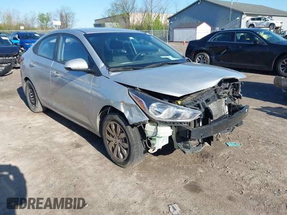 2018 Hyundai Accent SE with VIN 3KPC24A3XJE009062, listed as a IAAI auction lot 42127408 with 101,724 mi miles and . Bid and sale history available at carsss.com. Image 1.
