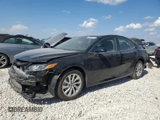 2024 Toyota Camry LE z VIN 4T1R11AK5RU222691, wystawiony jako Copart lot #50018875 z przebiegiem 6 530 mil mil oraz Szkoda całkowita • Salvage title. Historia ofert i sprzedaży dostępna na DreamBid. Obrazek 1.