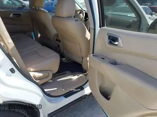 2015 Nissan Pathfinder SL with VIN 5N1AR2MN1FC608088, listed as a IAAI auction lot 42050710 with 102,532 mi miles and . Bid and sale history available at DreamBid. Image 8.