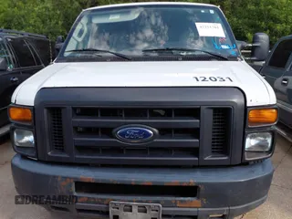 2012 Ford E-Series Commercial z VIN 1FTSS3ES1CDB10101, wystawiony jako IAAI lot #42251701 z przebiegiem 398 103 mil mil oraz . Historia ofert i sprzedaży dostępna na DreamBid. Obrazek 12.