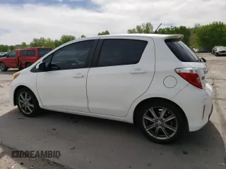 2012 Toyota Yaris L z VIN JTDKTUD3XCD528749, wystawiony jako Copart lot #56803205 z przebiegiem 140 024 mil mil oraz Szkoda całkowita • Salvage title. Historia ofert i sprzedaży dostępna na DreamBid. Obrazek 2.