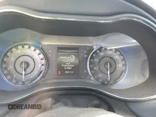 2015 Chrysler 200 S z VIN 1C3CCCBG3FN736267, wystawiony jako Copart lot #50762565 z przebiegiem 61 511 mil mil oraz Szkoda całkowita • Salvage title. Historia ofert i sprzedaży dostępna na DreamBid. Obrazek 9.