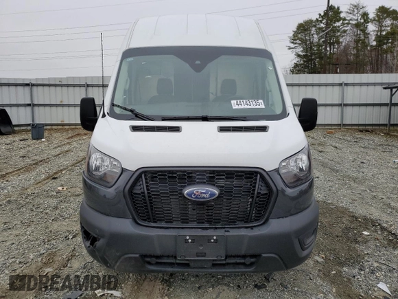 2023 Ford Transit Cargo z VIN 1FTBR1X87PKA66141, wystawiony jako Copart lot #44143135 z przebiegiem 11 856 mil mil oraz Szkoda całkowita • Salvage title. Historia ofert i sprzedaży dostępna na DreamBid. Obrazek 5.