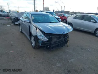 2015 Hyundai Sonata Hybrid Limited with VIN KMHEC4A4XFA119226, listed as a IAAI auction lot 41553030 with 62,243 mi miles. Bid and sale history available at carsss.com. Image 1.