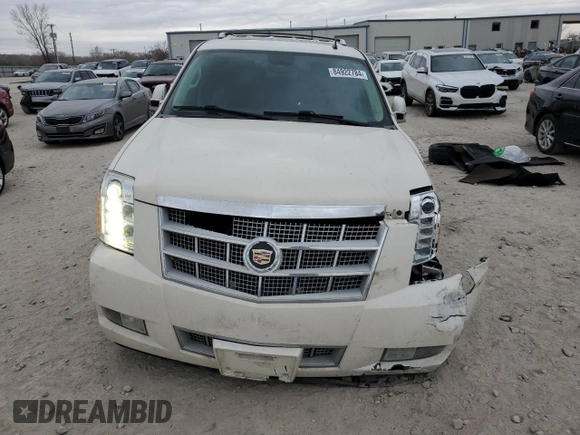 2014 Cadillac Escalade Platinum z VIN 1GYS4DEF6ER178624, wystawiony jako Copart lot #84922784 z przebiegiem 182 858 mil mil oraz Szkoda całkowita • Salvage title. Historia ofert i sprzedaży dostępna na DreamBid. Obrazek 5.