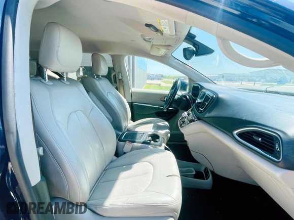 2017 Chrysler Pacifica Touring L Plus with VIN 2C4RC1EG2HR811746, listed as a Copart auction lot 55299395 with 144,047 mi miles and Clean Title. Bid and sale history available at DreamBid. Image 5.