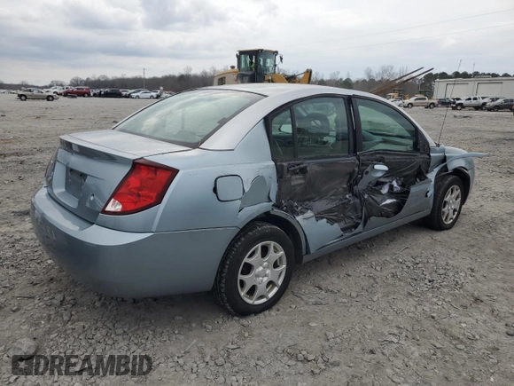 2003 Saturn ION ION 2 z VIN 1G8AZ52F23Z164837, wystawiony jako Copart lot #44031565 z przebiegiem 208 795 mil mil oraz Szkody całkowita. Historia ofert i sprzedaży dostępna na DreamBid. Obrazek 3.