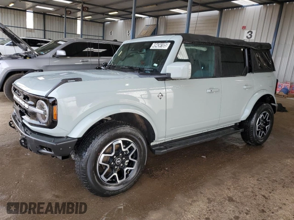 2022 Ford Bronco with VIN 1FMDE5BH1NLB79900, listed as a Copart auction lot 49434105 with 34,331 mi miles and Salvage Title. Bid and sale history available at DreamBid. Image 1.