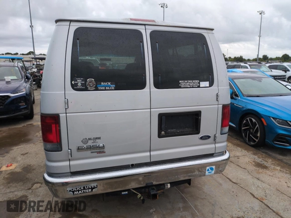 2007 Ford Econoline Passenger XL with VIN 1FBNE31LX7DB35852, listed as a Copart auction lot 74790324 with Not Provided miles and Non Repairable. Bid and sale history available at carsss.com. Image 6.