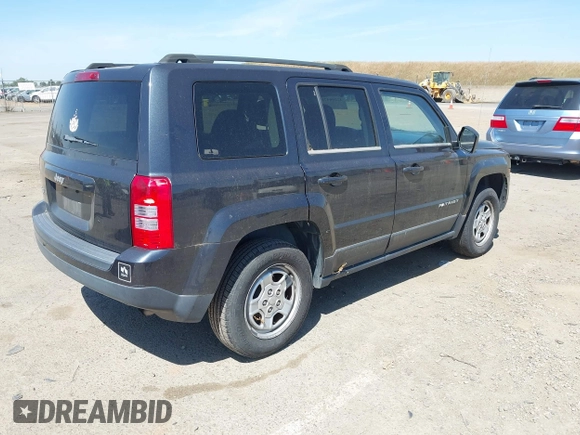 2014 Jeep Patriot Sport with VIN 1C4NJRBB6ED533895, listed as a IAAI auction lot 42206470 with 104,603 mi miles. Bid and sale history available at carsss.com. Image 4.