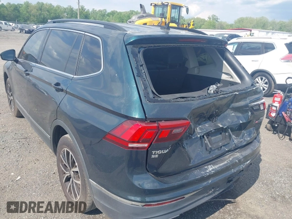 2018 Volkswagen Tiguan SEL z VIN 3VV2B7AX0JM047200, wystawiony jako IAAI lot #42221523 z przebiegiem 108 753 mil mil oraz . Historia ofert i sprzedaży dostępna na DreamBid. Obrazek 6.