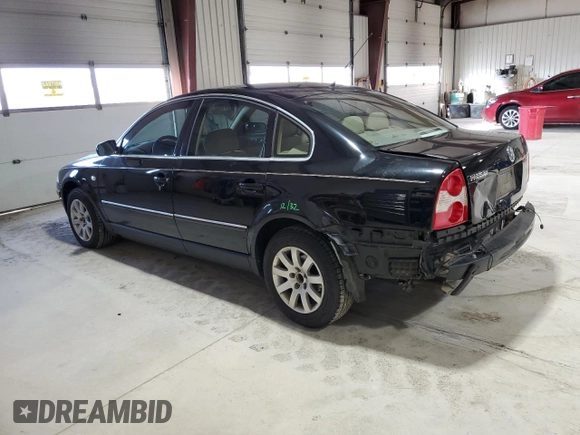 2001 Volkswagen Passat z VIN WVWPH63B61P275520, wystawiony jako Copart lot #86681814 z przebiegiem 142 184 mil mil oraz Szkoda całkowita • Salvage title. Historia ofert i sprzedaży dostępna na DreamBid. Obrazek 2.