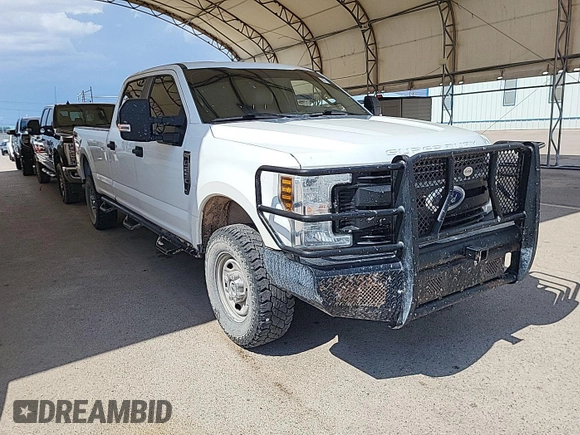 2019 Ford F-250 XL with VIN 1FT7W2B65KEE40165, listed as a IAAI auction lot 42727924 with 182,010 mi miles and . Bid and sale history available at DreamBid. Image 1.