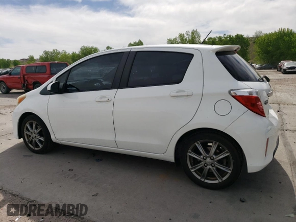 2012 Toyota Yaris L z VIN JTDKTUD3XCD528749, wystawiony jako Copart lot #56803205 z przebiegiem 140 024 mil mil oraz Szkoda całkowita • Salvage title. Historia ofert i sprzedaży dostępna na DreamBid. Obrazek 2.