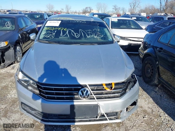 2016 Volkswagen Passat 1.8T SE w/Technology with VIN 1VWBS7A38GC037758, listed as a IAAI auction lot 38530476 with 93,438 mi miles. Bid and sale history available at carsss.com. Image 13.