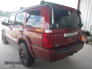 2007 Jeep Commander Overland z VIN 1J8HH68297C592567, wystawiony jako IAAI lot #42591274 z przebiegiem 254 555 mil mil oraz . Historia ofert i sprzedaży dostępna na DreamBid. Obrazek 3.
