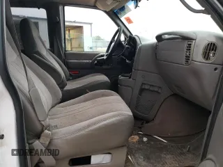 2000 Chevrolet Astro with VIN 1GNDM19W5YB181073, listed as a Copart auction lot 48576114 with Not Provided miles and Salvage Title. Bid and sale history available at carsss.com. Image 7.