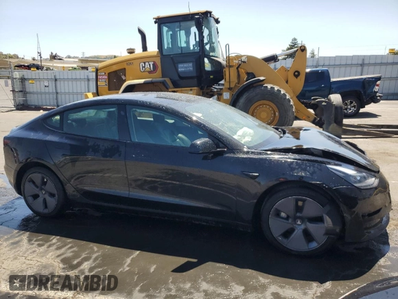 2023 Tesla Model 3 z VIN 5YJ3E1EA6PF453959, wystawiony jako Copart lot #61441935 z przebiegiem 105 343 mil mil oraz Szkoda całkowita • Salvage title. Historia ofert i sprzedaży dostępna na DreamBid. Obrazek 4.