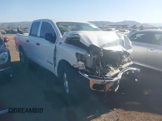 2018 Nissan Titan SV with VIN 1N6AA1EK9JN533760, listed as a IAAI auction lot 41512624 with 84,743 mi miles. Bid and sale history available at carsss.com. Image 1.