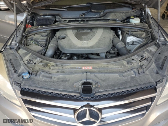 2011 Mercedes-Benz R-Class R 350 with VIN 4JGCB6FE2BA116175, listed as a Copart auction lot 59479494 with 177,448 mi miles and Clean Title. Bid and sale history available at carsss.com. Image 12.