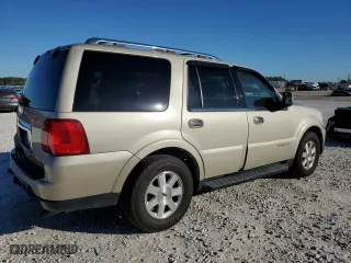 2005 Lincoln Navigator Luxury with VIN 5LMFU27565LJ02932, listed as a Copart auction lot 79878864 with 120,426 mi miles and Salvage Title. Bid and sale history available at carsss.com. Image 3.