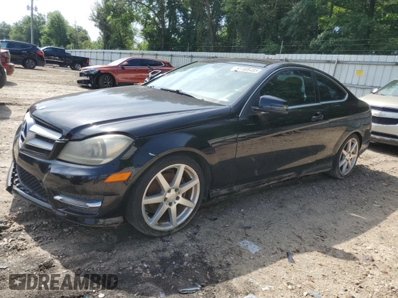 2013 Mercedes-Benz C 250 с VIN WDDGJ4HBXDG114602, выставлен на аукционе Copart как лот 61898485 с пробегом Не указан миль и Чистый • Clean title. История ставок и продаж доступна на DreamBid. Изображение 1.