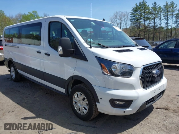 2024 Ford Transit Passenger XL with VIN 1FBAX2Y88RKA15681, listed as a IAAI auction lot 42134935 with 10,086 mi miles. Bid and sale history available at carsss.com. Image 1.