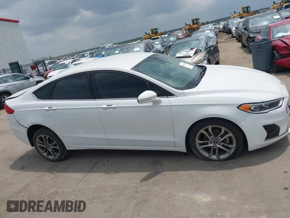 2020 Ford Fusion SEL с VIN 3FA6P0CD7LR131781, выставлен на аукционе IAAI как лот 41855346 с пробегом 95 621 миль миль и . История ставок и продаж доступна на DreamBid. Изображение 13.