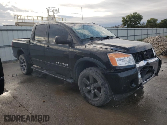 2015 Nissan Titan SV z VIN 1N6BA0EC0FN503240, wystawiony jako Copart lot #72539284 z przebiegiem 149 416 mil mil oraz Szkoda całkowita • Salvage title. Historia ofert i sprzedaży dostępna na DreamBid. Obrazek 4.