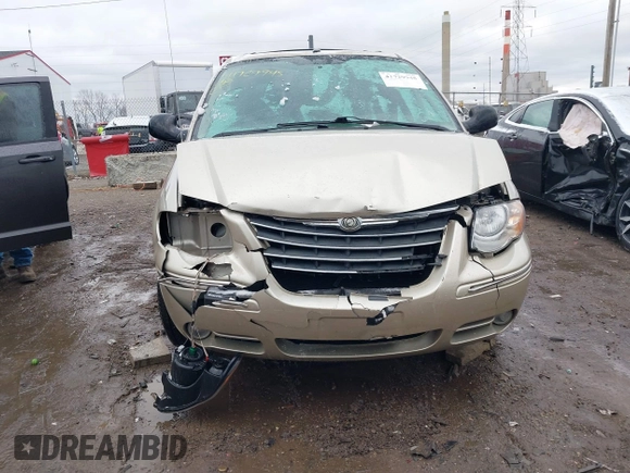 2007 Chrysler Town & Country Limited with VIN 2A8GP64L87R314831, listed as a IAAI auction lot 41729945 with 64,813 mi miles and . Bid and sale history available at DreamBid. Image 12.