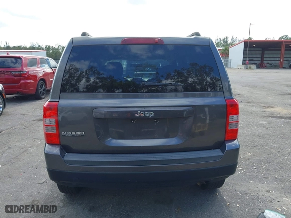 2015 Jeep Patriot Sport with VIN 1C4NJPBB5FD348985, listed as a IAAI auction lot 41035027 with 146,903 mi miles. Bid and sale history available at carsss.com. Image 16.